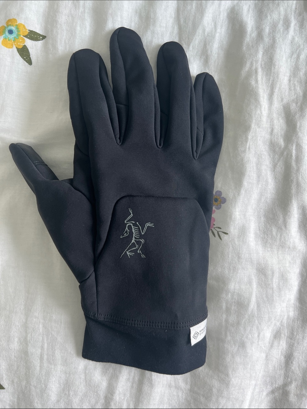 Arc'teryx Black Softshell Touchscreen Gloves- Right Hand Only